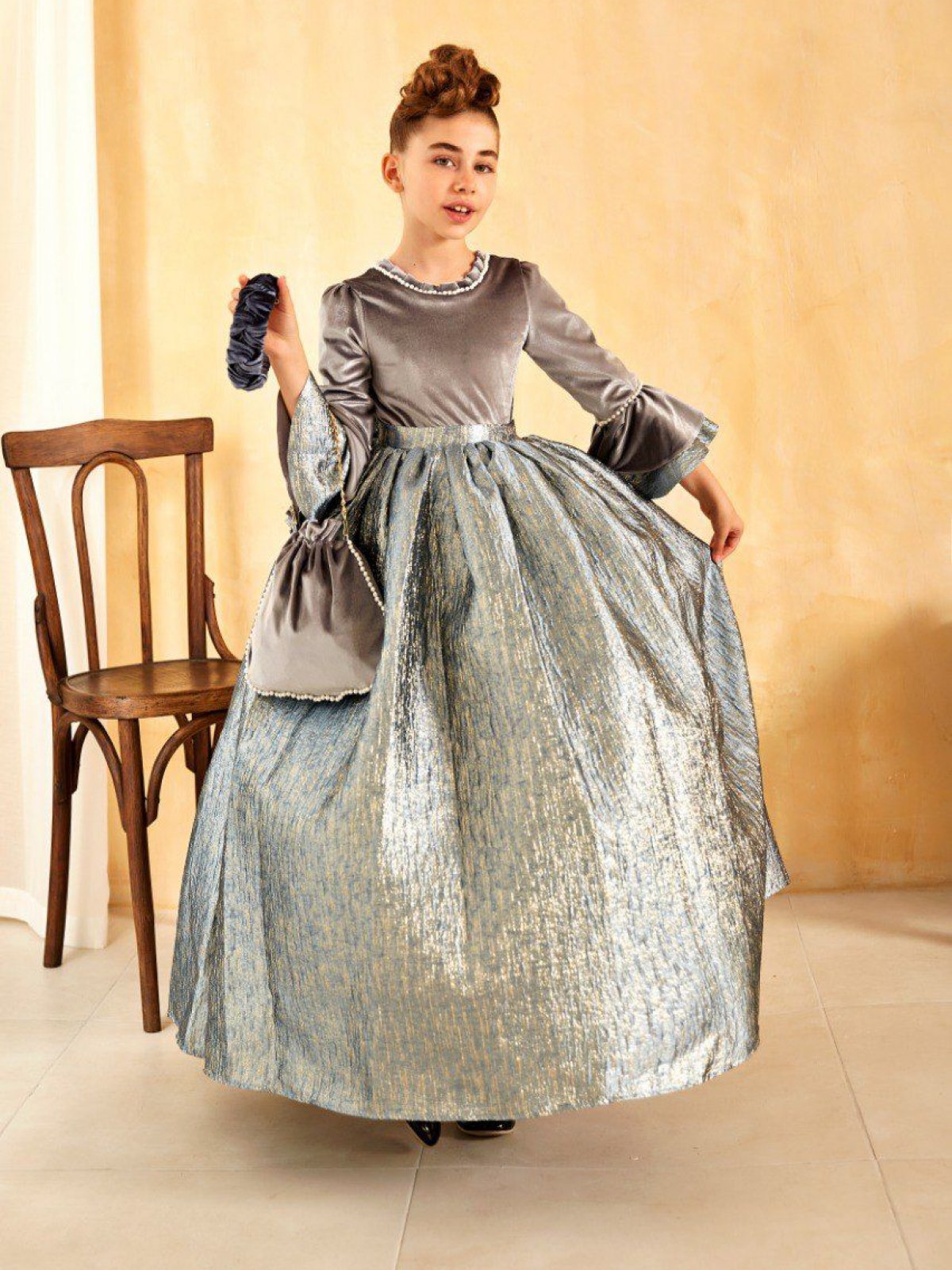 İnci İşlemeli Gri Kadife Uzun Elbise Uzun Kollu Çanta ve Saç Aksesuarı Dahil